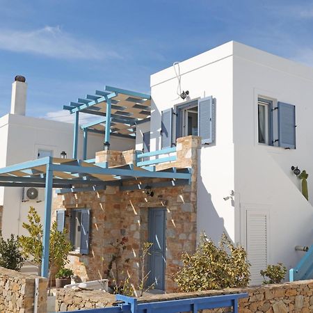 Ebatis Guesthouse Vári Exteriör bild