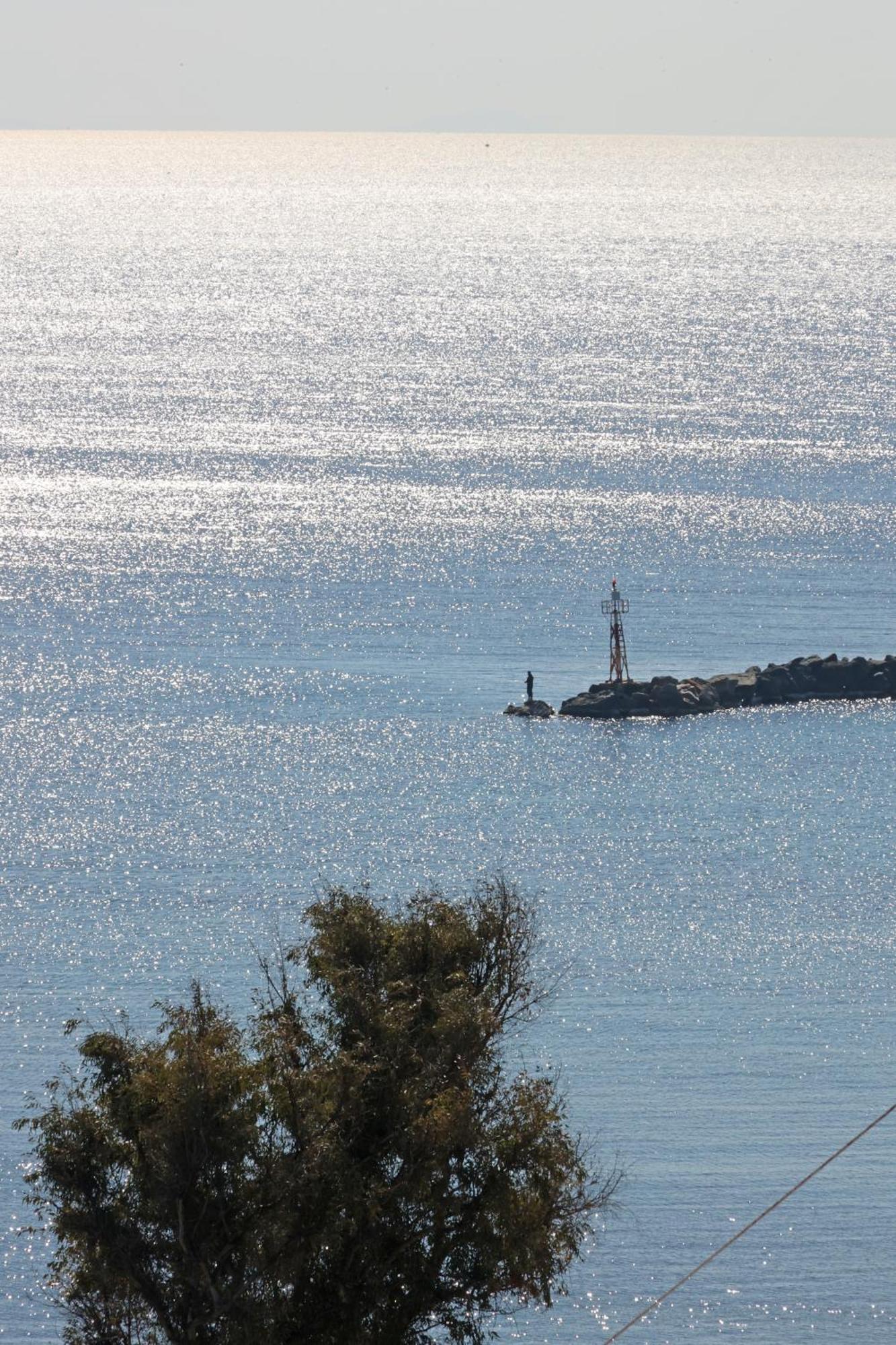 Ebatis Guesthouse Vári Exteriör bild